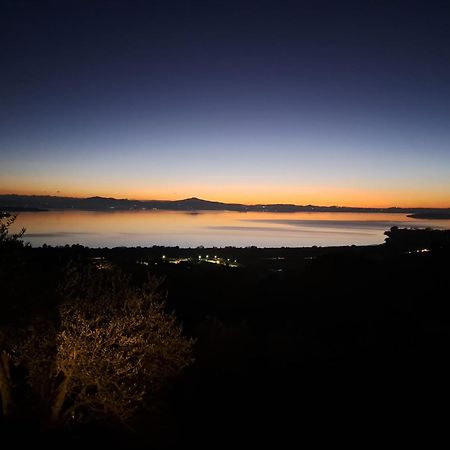 Casa Vacanze La Perla Del Lago Villa Passignano sul Trasimeno Esterno foto