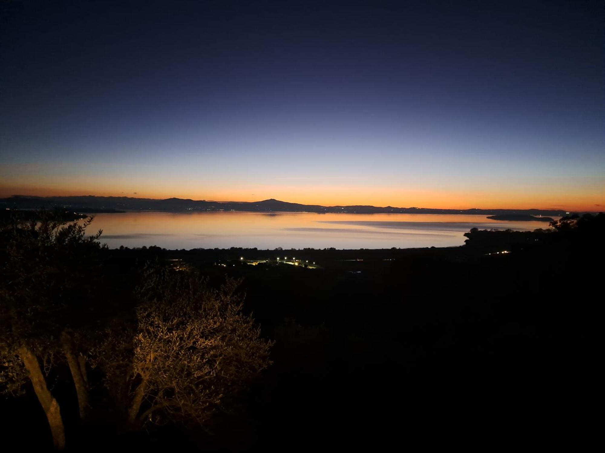 Casa Vacanze La Perla Del Lago Villa Passignano sul Trasimeno Esterno foto