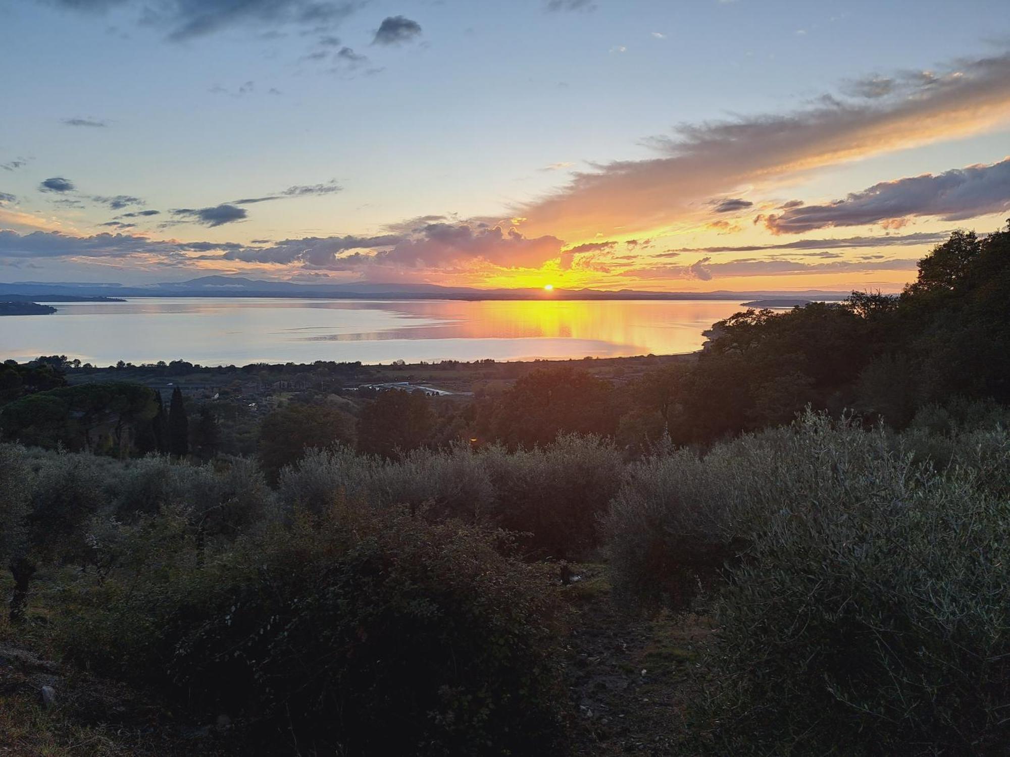 Casa Vacanze La Perla Del Lago Villa Passignano sul Trasimeno Esterno foto