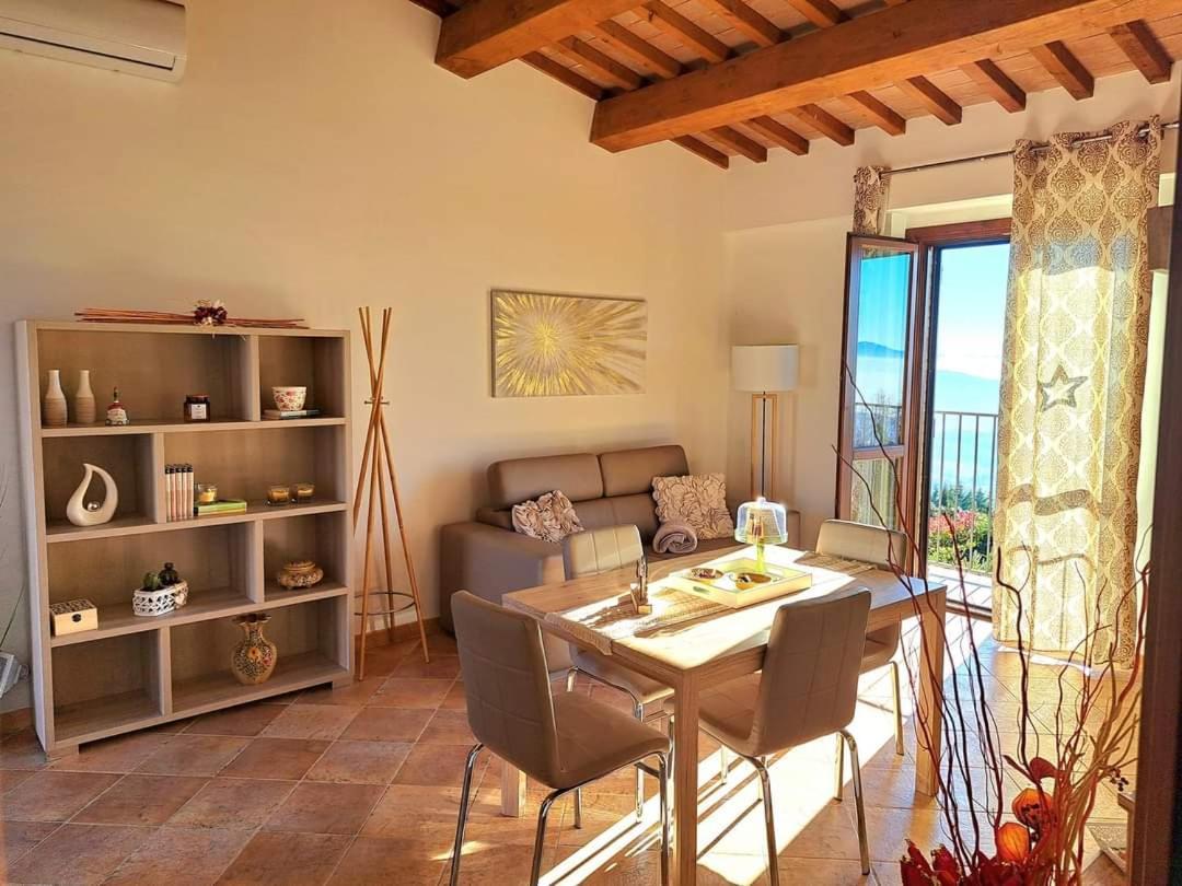 Casa Vacanze La Perla Del Lago Villa Passignano sul Trasimeno Esterno foto