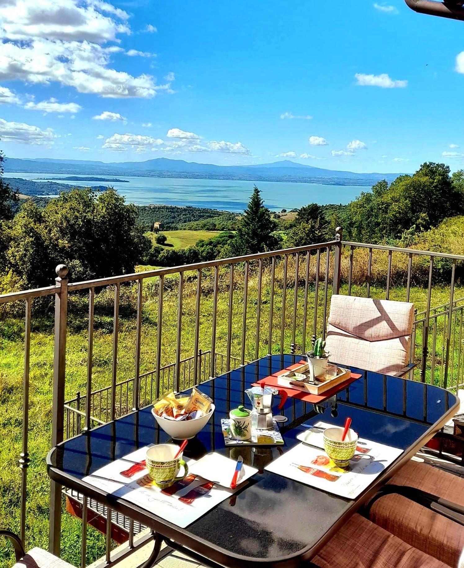 Casa Vacanze La Perla Del Lago Villa Passignano sul Trasimeno Esterno foto